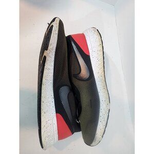 Nike Men’s Black Red Revolution 5 Running Shoes Sneakers BQ6714-001 Size 13